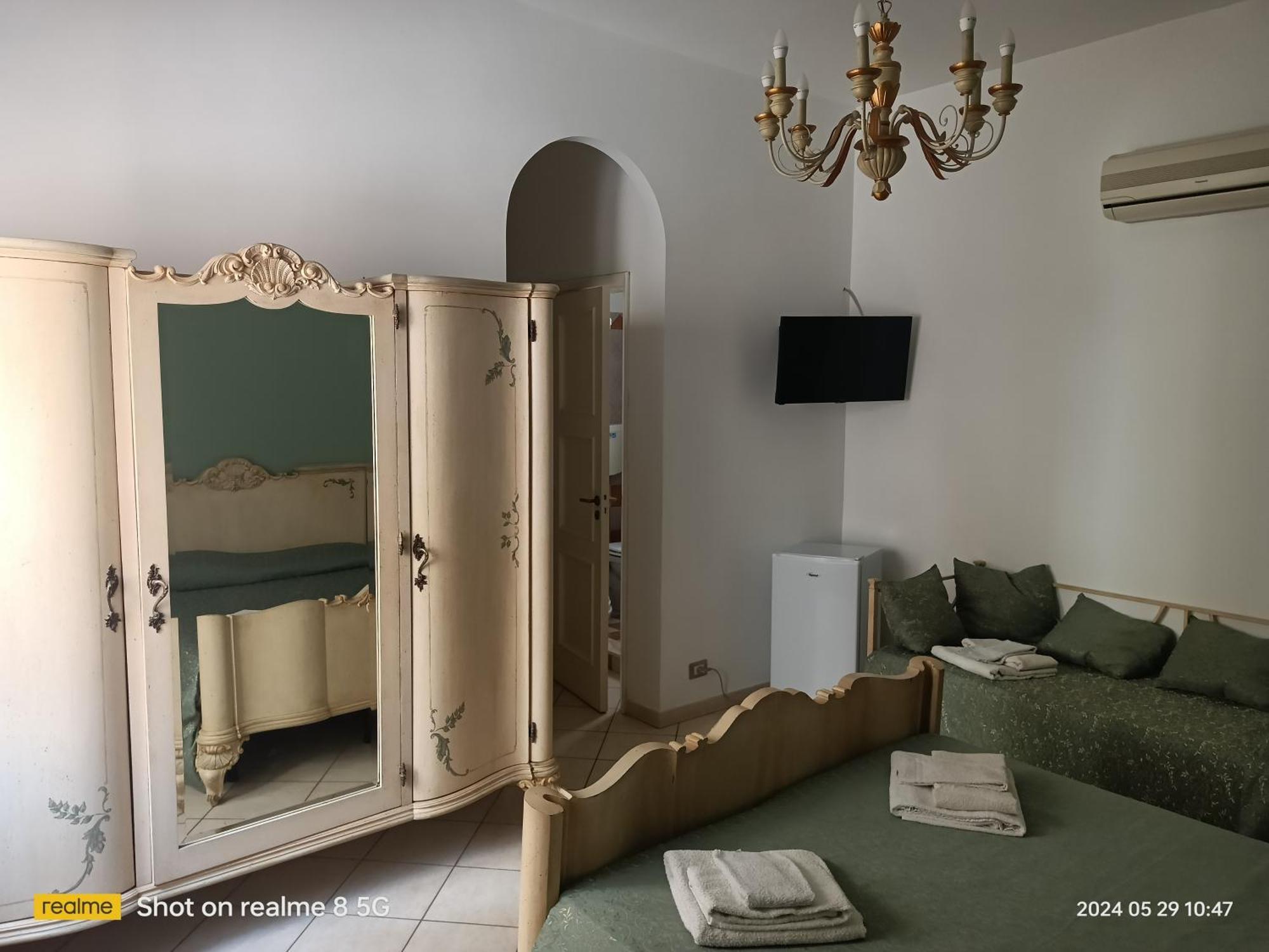 Almaran B&B Trapani Port & City Exterior photo