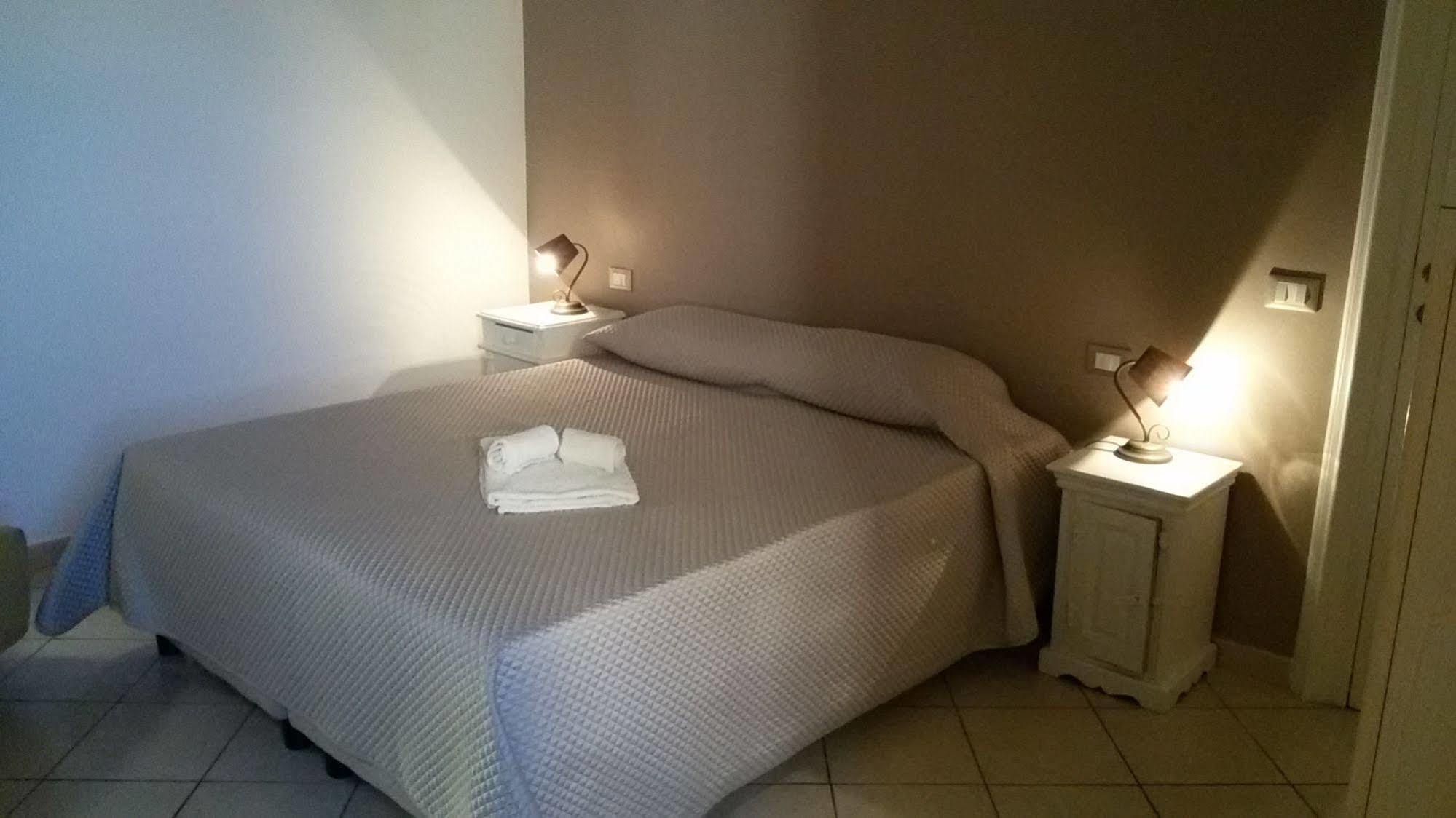 Almaran B&B Trapani Port & City Exterior photo